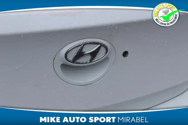 2015 Hyundai Accent Voiture à hayon, 5 portes, boîte manuelle GL - Photo 8