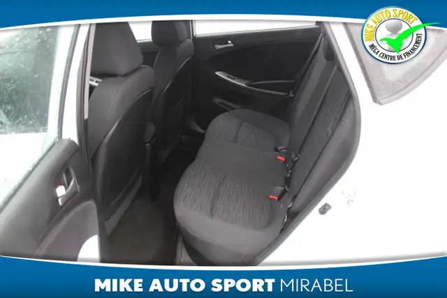 2015 Hyundai Accent Voiture à hayon, 5 portes, boîte manuelle GL - Photo 10