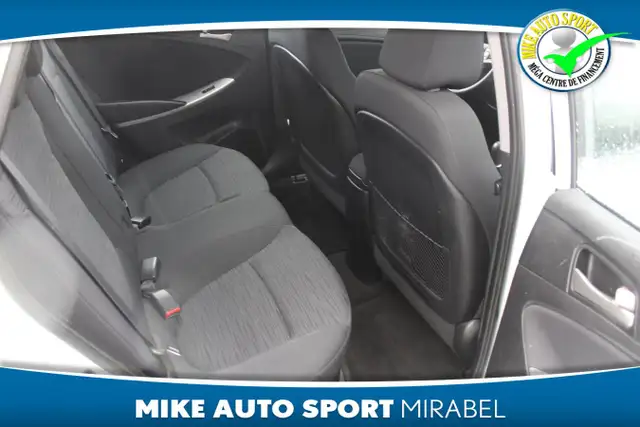 2015 Hyundai Accent Voiture à hayon, 5 portes, boîte manuelle GL - Photo 11
