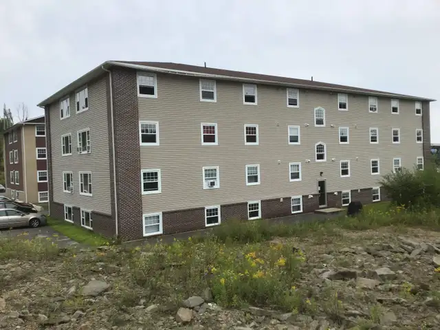 4 BR - 1 BA - Fredericton - $1,897 /mo - Photo 11