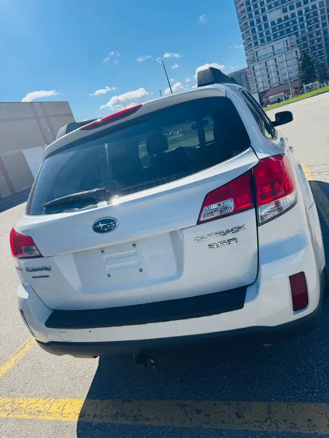 2012 Subaru Outback AWD 3.6 R ( LOW KM ) - Photo 6