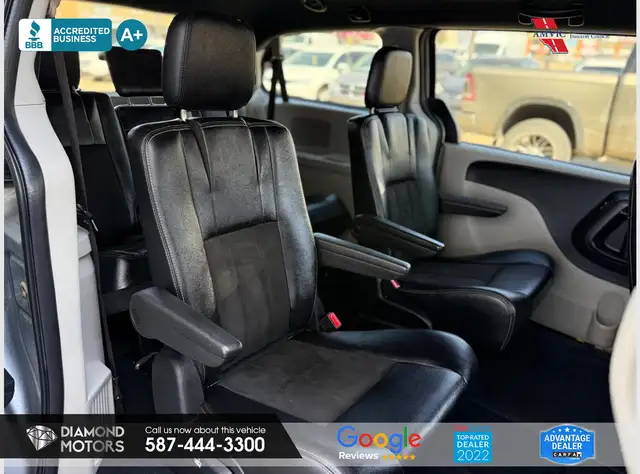 2019 Dodge Grand Caravan SXT Premium Plus - No Accidents - Leath - Photo 17
