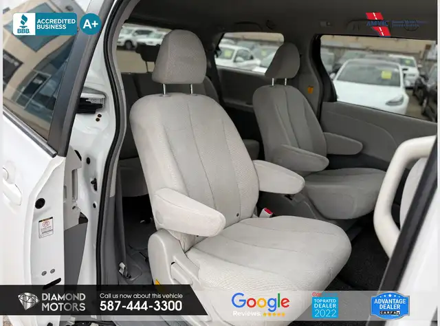 2011 Toyota Sienna LE 7-Pass FWD - No Accidents - Photo 23