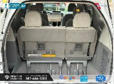 2011 Toyota Sienna LE 7-Pass FWD - No Accidents - Photo 26