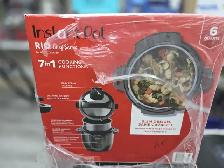 Instant Pot 7- in- 1 Multicooker, Digital Touch Control Panel