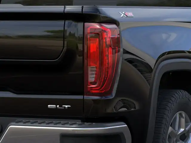 2026 GMC Sierra 1500 SLT - Photo 11