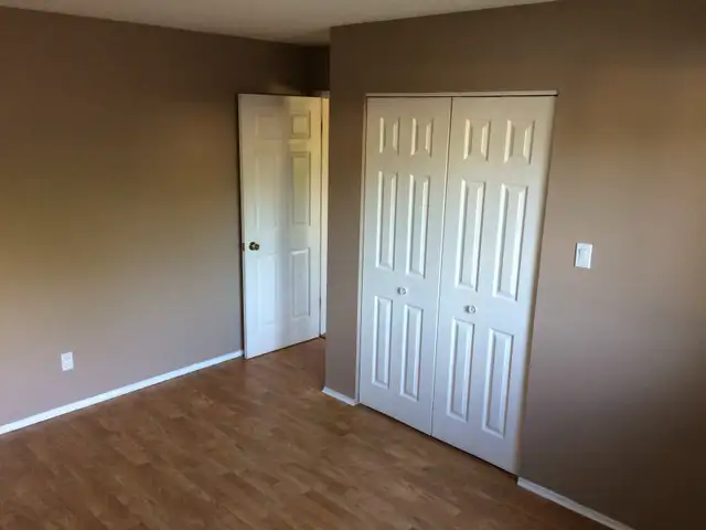 3 bedroom suite  quiet neighborhood - Photo 7