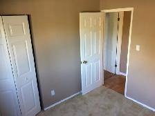 3 bedroom suite  quiet neighborhood - Photo 8