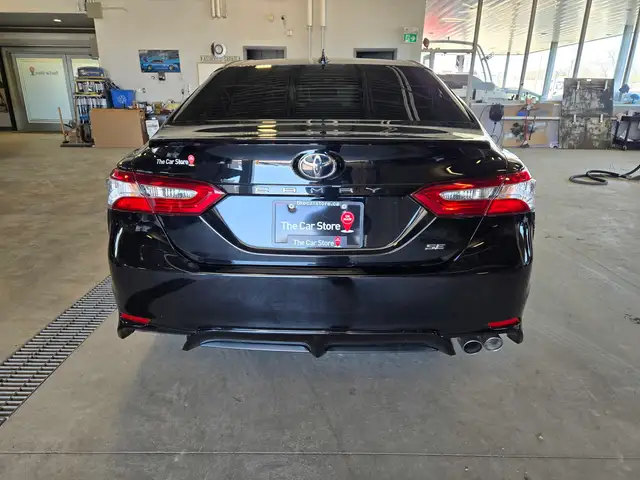 2020 Toyota Camry SE Sunroof | Heated Seats | Clean Title - Photo 6