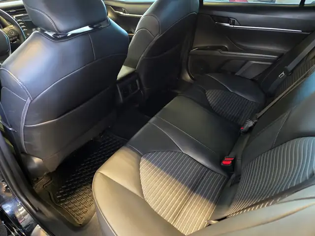 2020 Toyota Camry SE Sunroof | Heated Seats | Clean Title - Photo 15