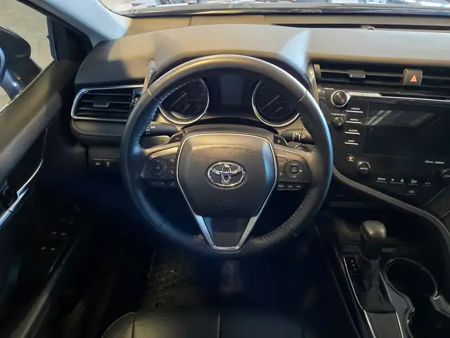 2020 Toyota Camry SE Sunroof | Heated Seats | Clean Title - Photo 18
