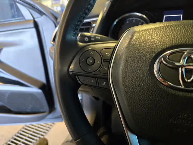 2020 Toyota Camry SE Sunroof | Heated Seats | Clean Title - Photo 19