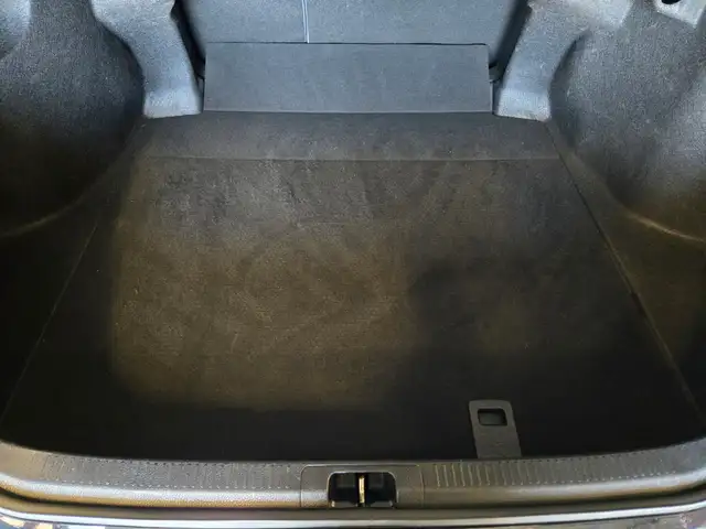2020 Toyota Camry SE Sunroof | Heated Seats | Clean Title - Photo 24