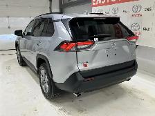 2025 Toyota RAV4 XLE - Sunroof - Power Liftgate - Photo 6