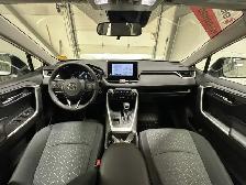 2025 Toyota RAV4 XLE - Sunroof - Power Liftgate - Photo 11