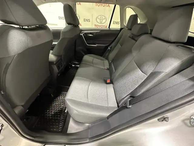 2025 Toyota RAV4 XLE - Sunroof - Power Liftgate - Photo 21