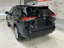 2025 Toyota RAV4 LE - Heated Seats - Apple CarPlay - Photo 6