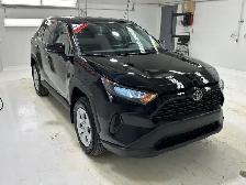 2025 Toyota RAV4 LE - Heated Seats - Apple CarPlay - Photo 9