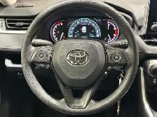 2025 Toyota RAV4 LE - Heated Seats - Apple CarPlay - Photo 13