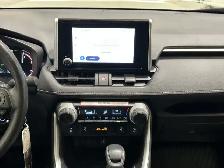 2025 Toyota RAV4 LE - Heated Seats - Apple CarPlay - Photo 14