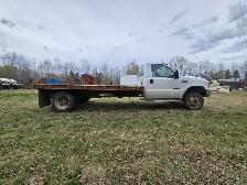 2001 Ford F550 - Photo 6