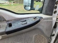 2001 Ford F550 - Photo 16