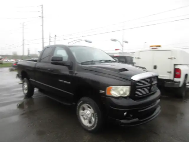 Dodge Ram 2500 4dr Quad Cab 140.5' WB 4WD ST ST 2003 - Photo 3