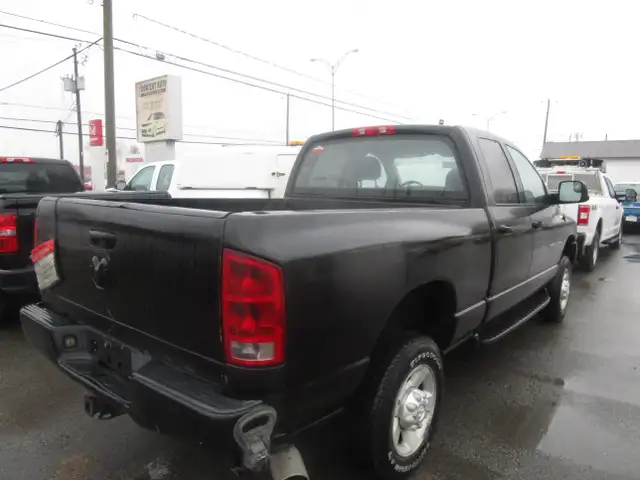 Dodge Ram 2500 4dr Quad Cab 140.5' WB 4WD ST ST 2003 - Photo 14