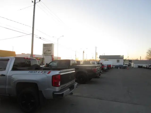 Dodge Ram 2500 4dr Quad Cab 140.5' WB 4WD ST ST 2003 - Photo 22