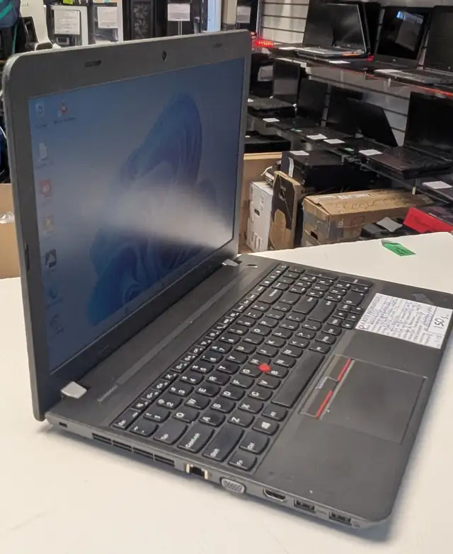 Laptop Lenovo E555 15,6' AMD A6-7000 16Go DDR4 SSD 240Go - Photo 2