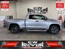 2015 Toyota Tundra SR5 / 4x4 / Stunning Original Condition
