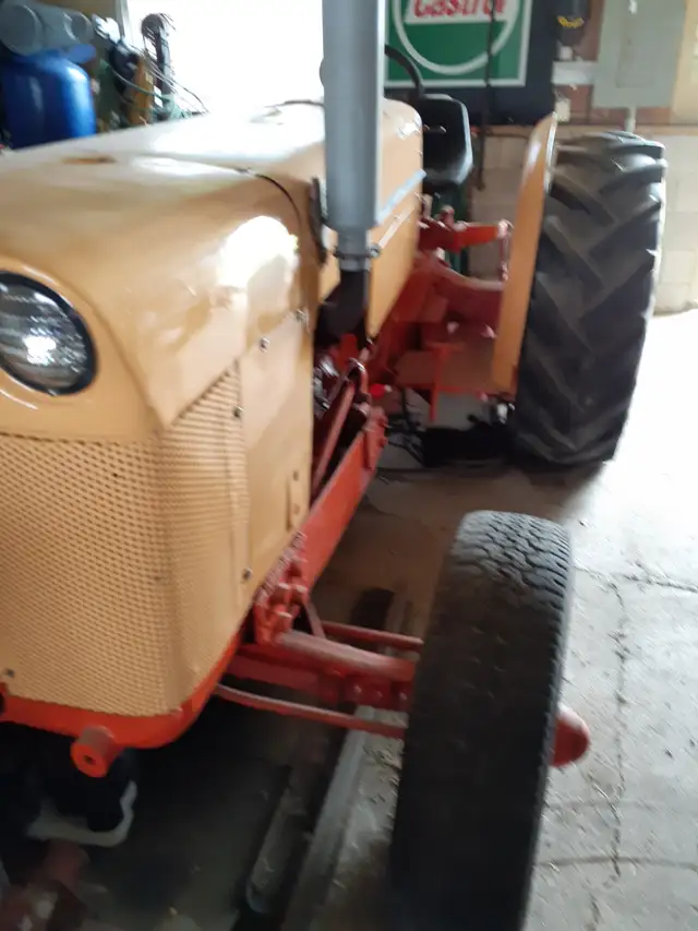Tractor (Full Size 37hp)