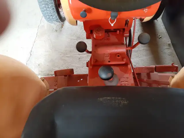 Tractor (Full Size 37hp) - Photo 7