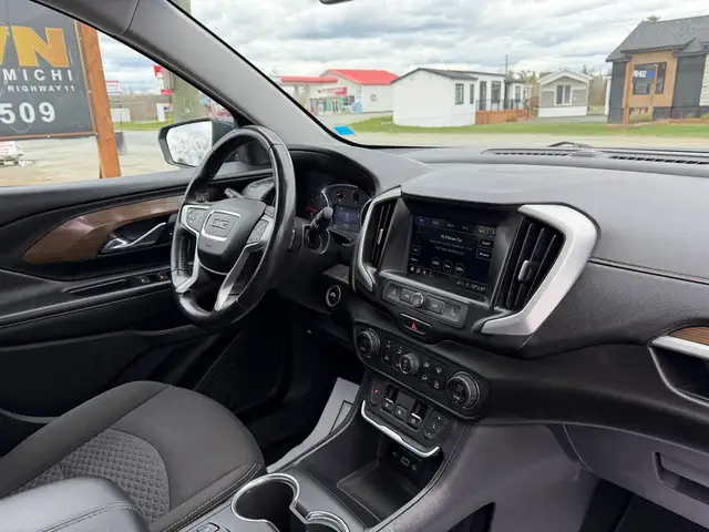 2019 GMC Terrain AWD 4dr SLE - Photo 13