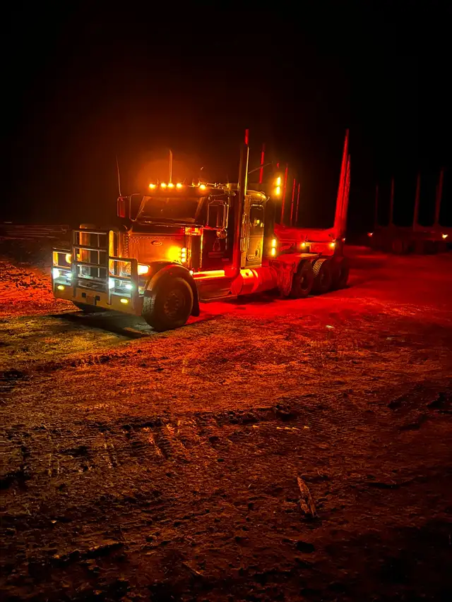 log truck driving position - Photo 4
