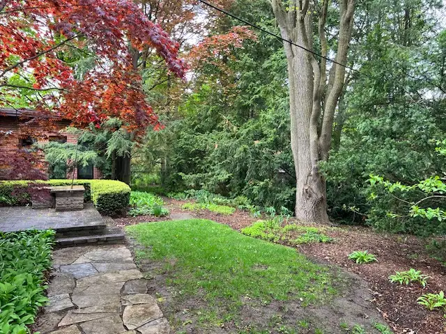 2 Rooms, Living rm, Private Bathroom, $1600 inclusive
