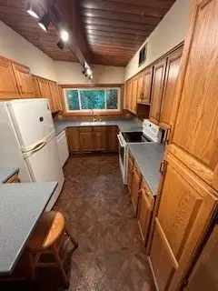 2 Rooms, Living rm, Private Bathroom, $1600 inclusive - Photo 10