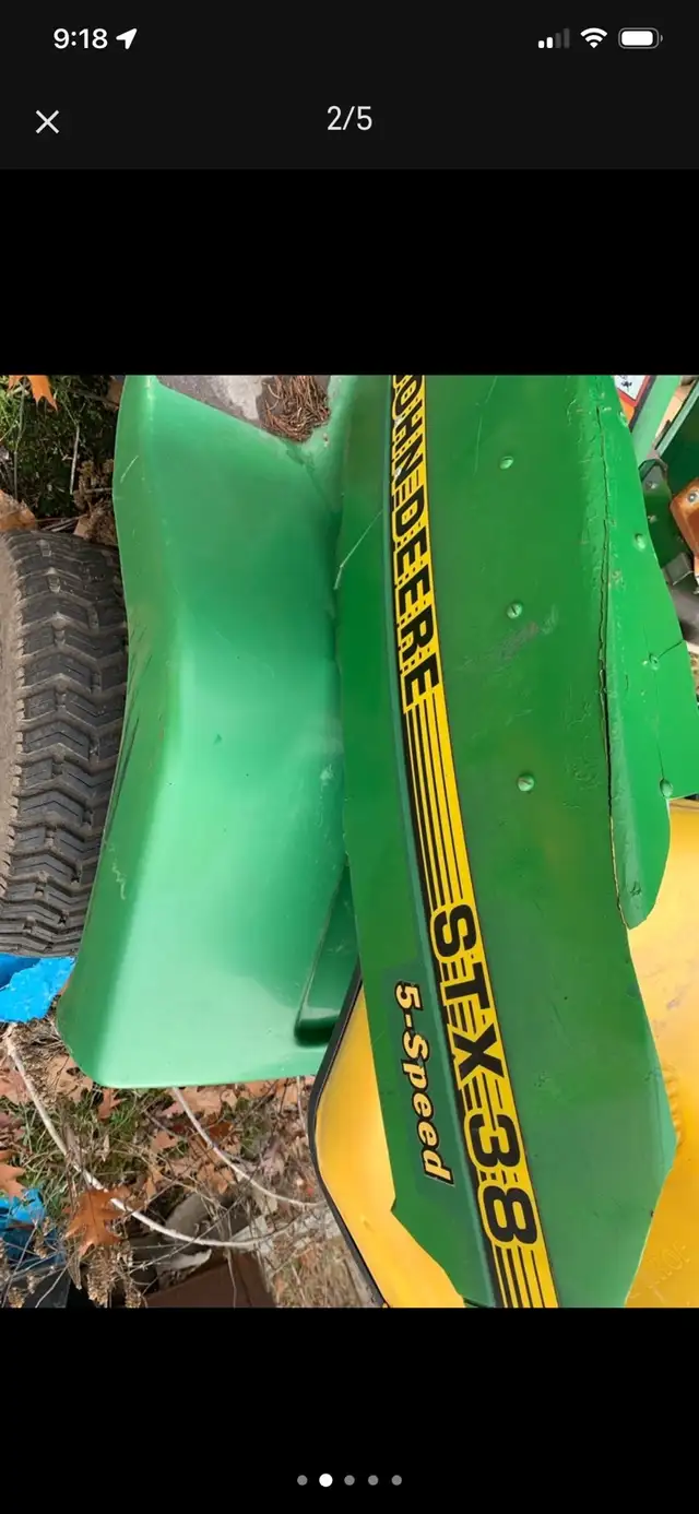 Riding lawnmower - Photo 2