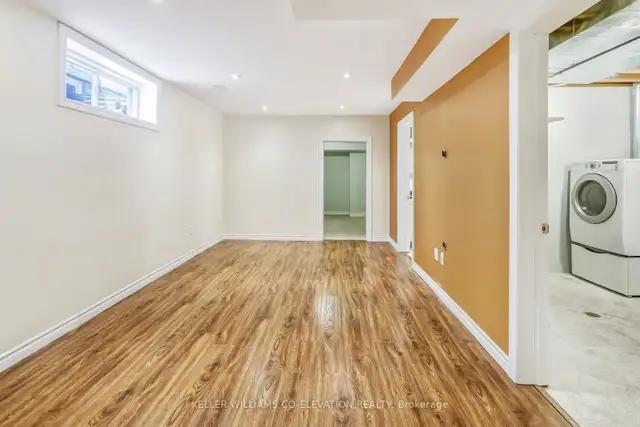 full house 3300  finished basement , long term.   4 bathrooms - Photo 10