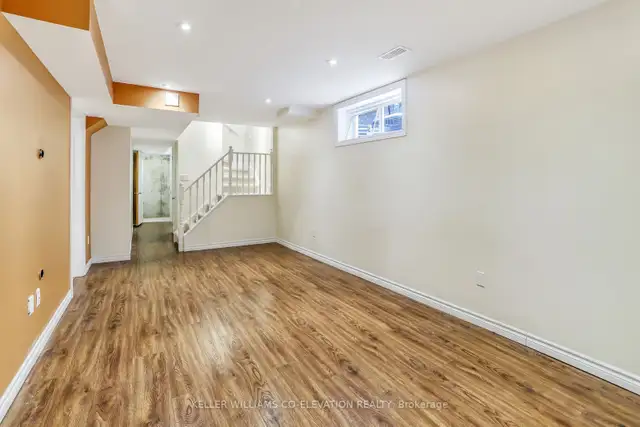full house 3300  finished basement , long term.   4 bathrooms - Photo 11