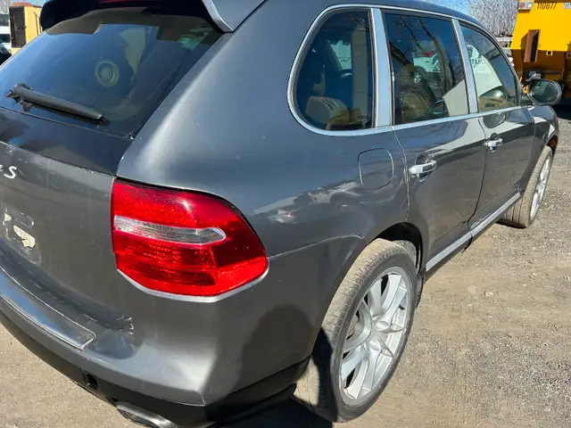 Porsche cayenne AWD 4.8, 8cyl, - Photo 4
