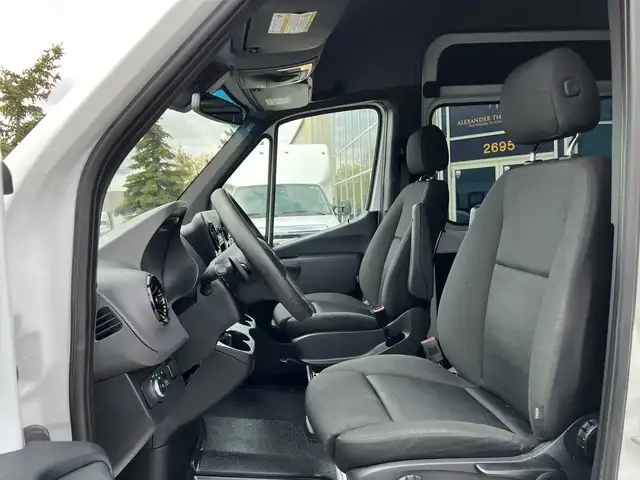2019 Mercedes-Benz Sprinter Van - Photo 17
