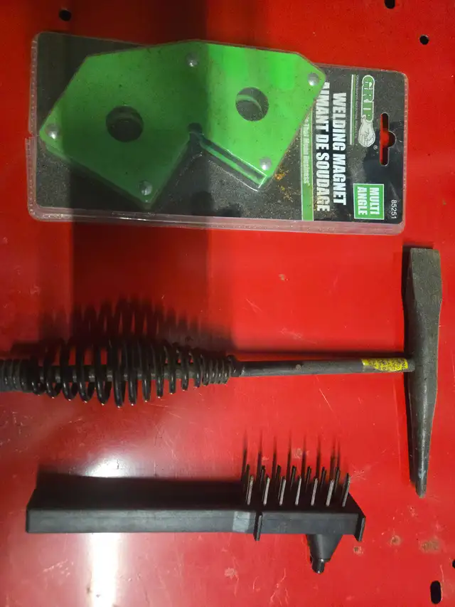 Brand new Mig Welder and table - Photo 4