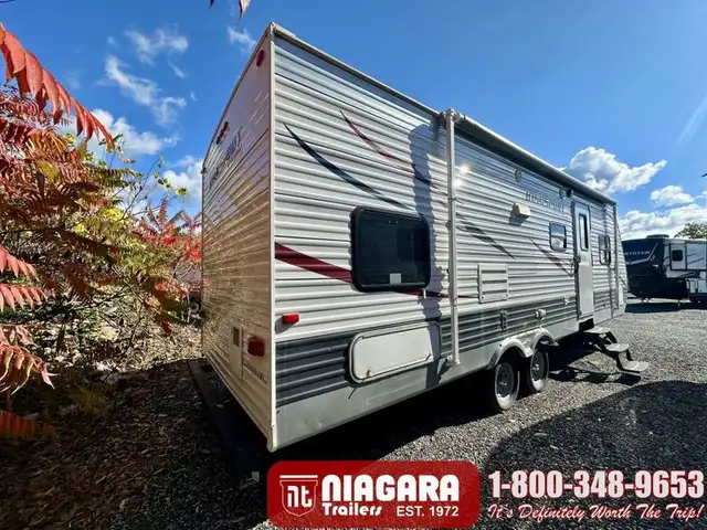 2011 GULFSTREAM KINGSPORT 265BHS Travel Trailer - Photo 4