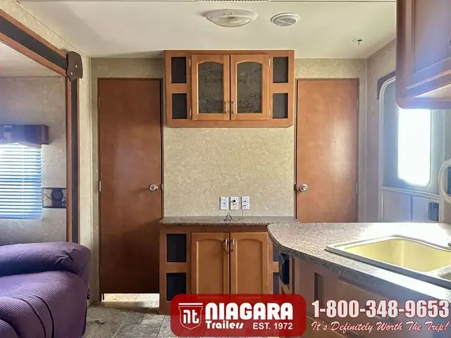 2011 GULFSTREAM KINGSPORT 265BHS Travel Trailer - Photo 10