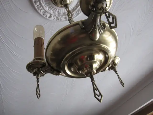 1930s ANTIQUE BRASS 3 ARM PAN CANDLEWICK CEILING LAMP FIXTURE - Photo 4