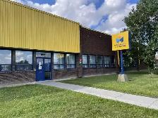 (15pi2) Entrepot de 15pi2 Montreal Sur Jarry Est Montréal