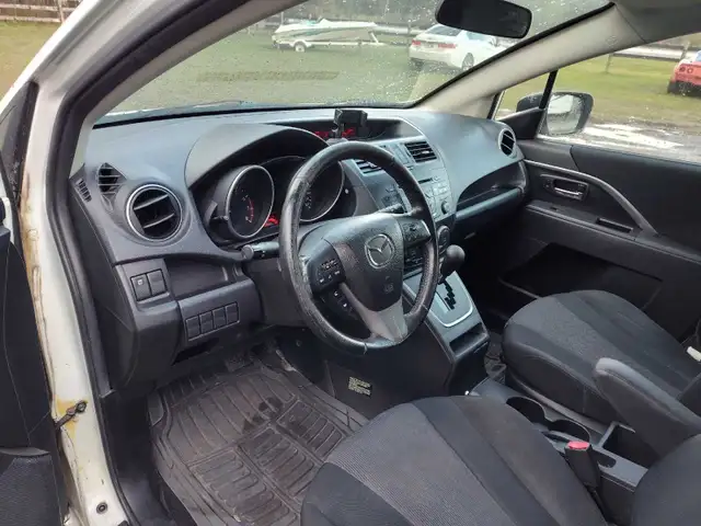 2012 Mazda 5 - Photo 6