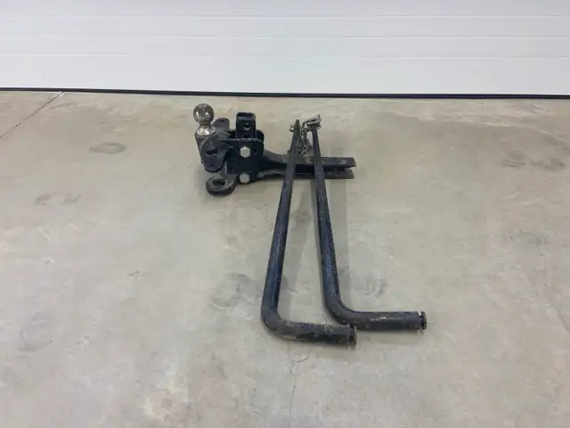 Sway Bar and hitch.