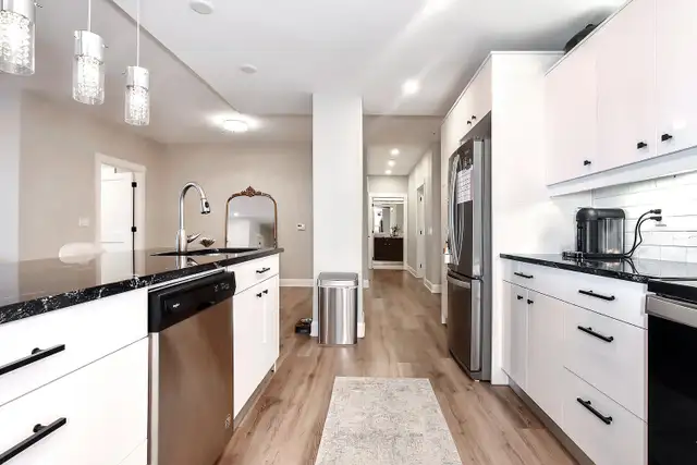 Luxury Penthouse - Photo 5